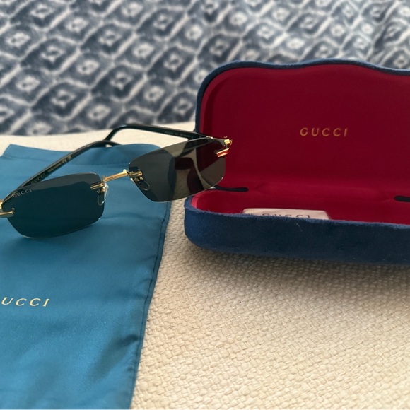Gucci Black and Gold Men's Glasses